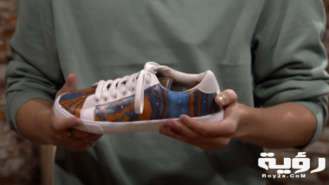 DIY Give your shoes a makeover with hydro dipping.pngh52a0750aitokz0CdMt3C