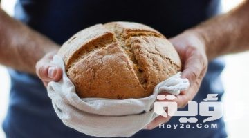 تفسير رؤية الميت يعطي خبز للحي في المنام