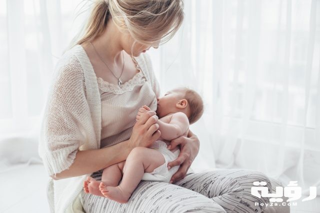 mom20breastfeeding20little20baby 1