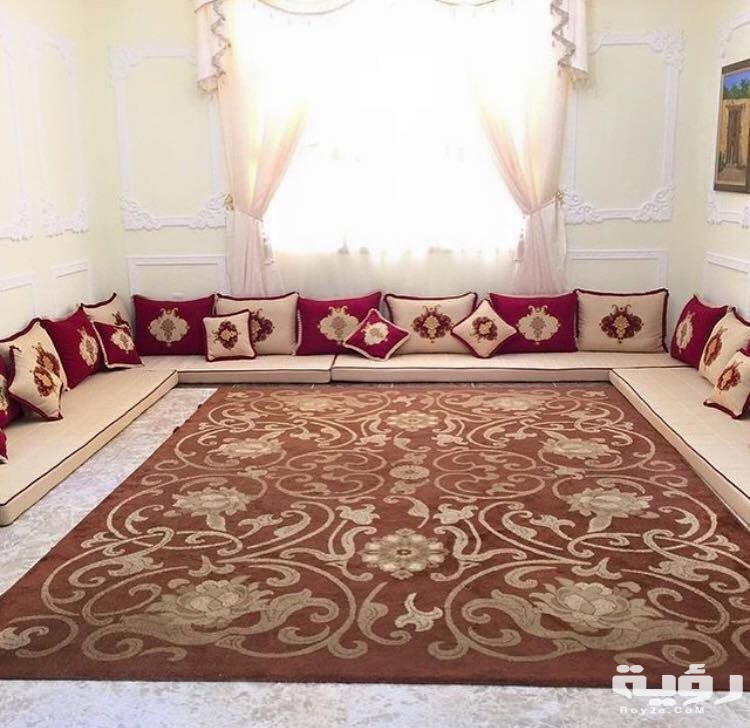 صور جلسات أرضية ومساند