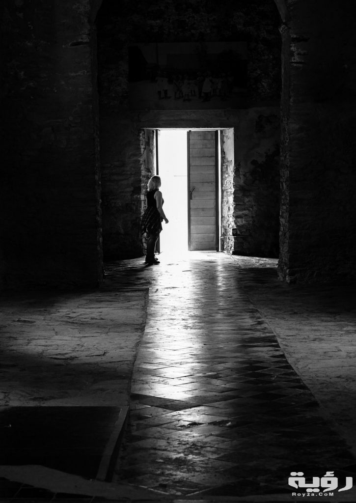 صور خلفيات سوداء حزينة 2026