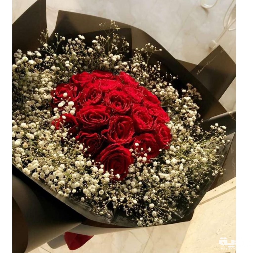 بوكيه ورد أحمر مغلف بالأسود ذو طابعًا فخمًا 1024x1024 1