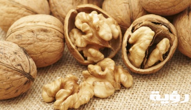 تفسير رؤية عين الجمل في الحلم