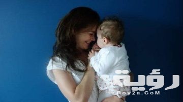 حلمت اني احمل طفلة بين يدي للعزباء