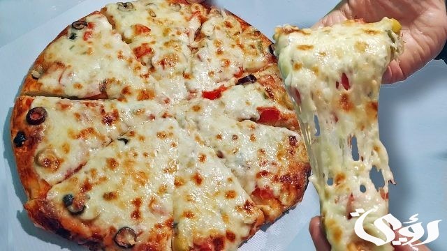 تفسير حلم اكل البيتزا للعزباء