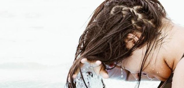 ما تفسير حلم رؤية غسل الشعر للعزباء 1 تفسير حلم غسل الشعر للعزباء