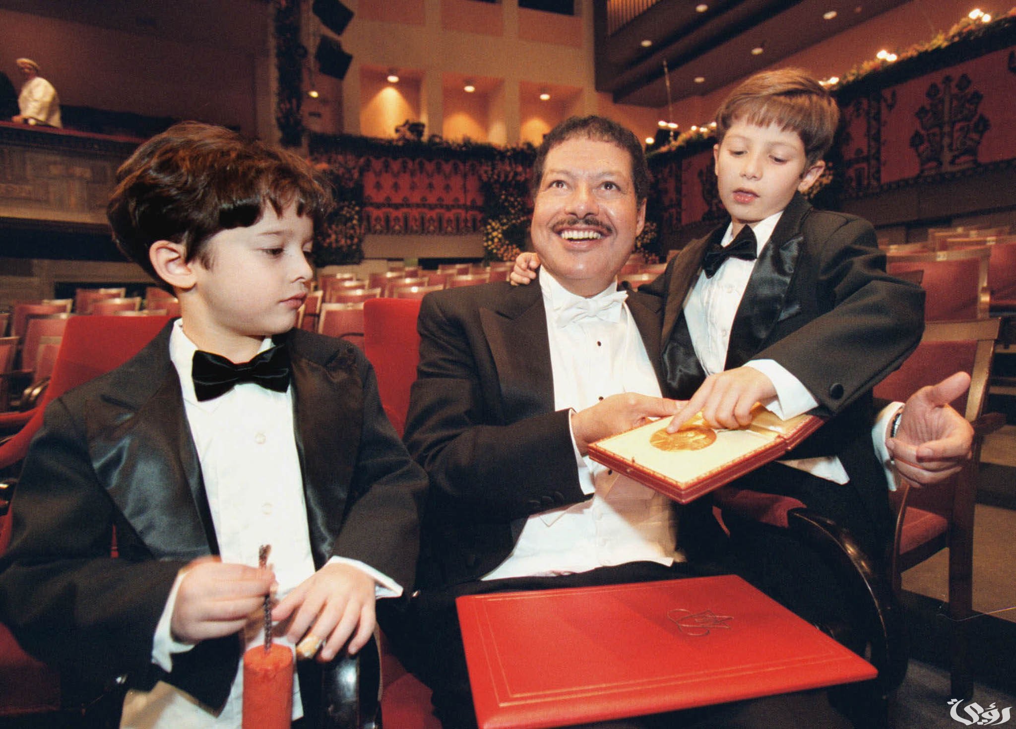 بحث عن العالم احمد زويل