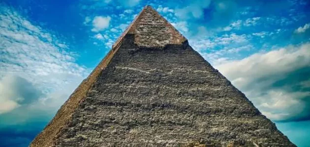 بحث عن هرم خوفو 1 بحث عن هرم خوفو