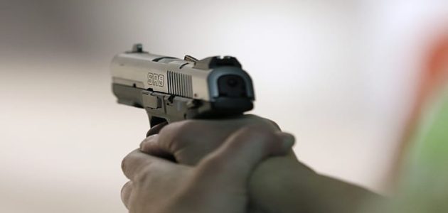 ما تفسير حلم رؤية إطلاق النار على شخص 1 تفسير حلم إطلاق النار على شخص