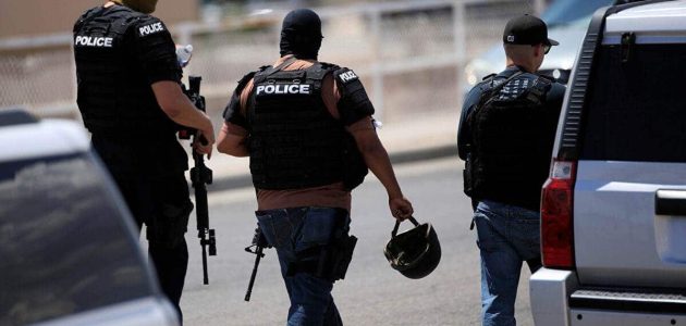 تفسير حلم رؤية الاعتقال من الشرطة 1 تفسير حلم الاعتقال من الشرطة