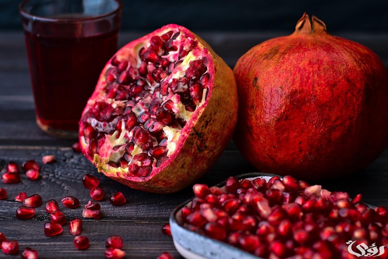 تفسير حلم رؤية قطف الرمان في المنام