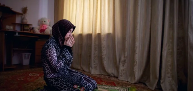 تفسير رؤية اني اصلي ورتل القرآن في المنام 1 تفسير رؤية اني اصلي ورتل القرآن