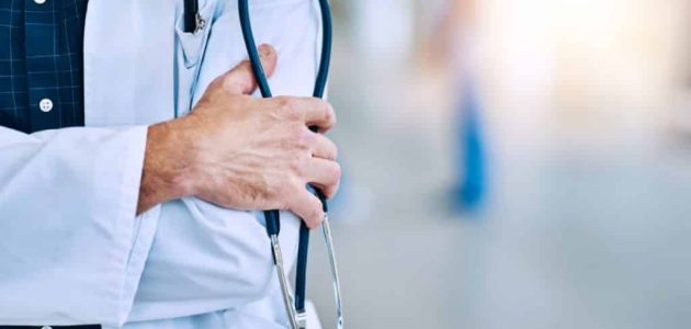 راتب الدكتور في السعودية بالريال 1 كم راتب الدكتور في السعودية بالريال