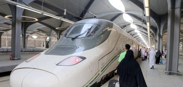 كم سرعة قطار الحرمين بالكيلومتر في الساعة 1 كم سرعة قطار الحرمين بالكيلومتر في الساعة؟