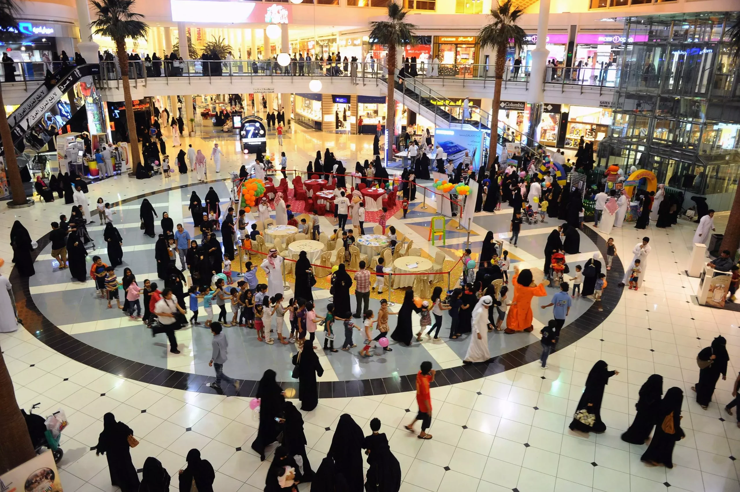 مواعيد فتح المولات بعد إجازة العيد 1447