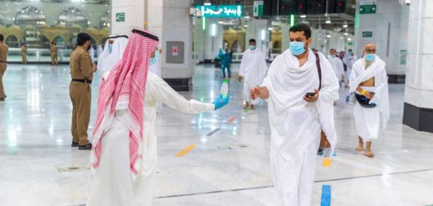 "هيئة العناية بشؤون الحرمين" تعلن عن خبراء ومختبرات بتقنيات عالية للتأكّد من نظافة ماء زمزم 1 "العناية بشؤون الحرمين": مختبرات ذات تقنية عالية للتأكّد من نظافة ونقاء ماء زمزم