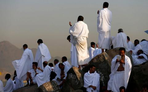 كم باقي على الحج العد التنازلي.. موعد بدء مراسم الحج 2026 1 كم باقي على الحج العد التنازلي موعد الحج 2024