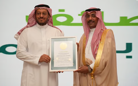 "الزايدي".. الوزارة تشجع القطاع الخاص والمستثمرين للعمل في مجال إدارة النفايا 1 بختام "مدراء عموم النظافة".."الزايدي" يستعرض الخطط والفرص الاستثمارية بمجال النفايات ومنظومة النظافة