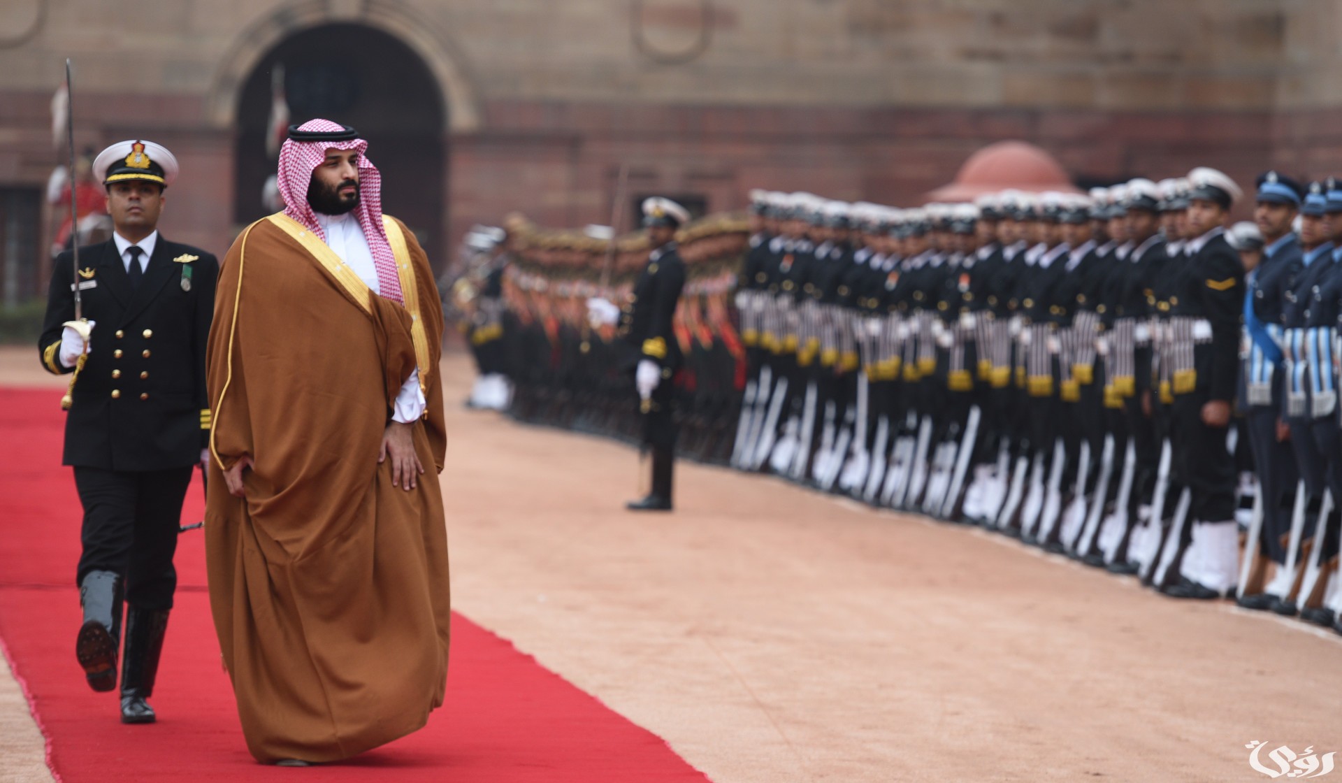 ولي العهد السعودي يؤكد استمرار المملكة في إمداد اليابان بالنفط الخام