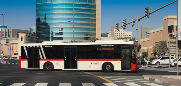 شرطة دبي تعلق رحلات الحافلات في دبي مؤقتًا بسبب الامطار 1 عاصفة الإمارات: تعليق رحلات الحافلات في دبي مؤقتا