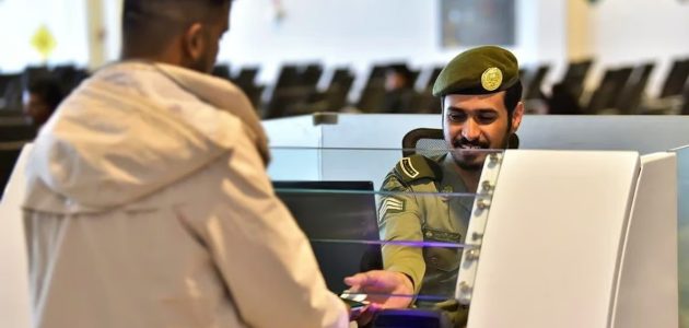 هل يمكن السفر لدولة الكويت ومتبقي شهرين في صلاحية الجواز؟.. "الجوازات" توضح 1 هل يمكن السفر لدولة الكويت ومتبقي شهرين في صلاحية الجواز