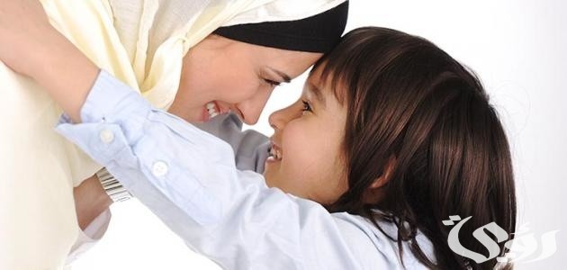 هل يلزم إصدار تصريح سفر للأبناء عند سفرهم مع الأم الحاضنة