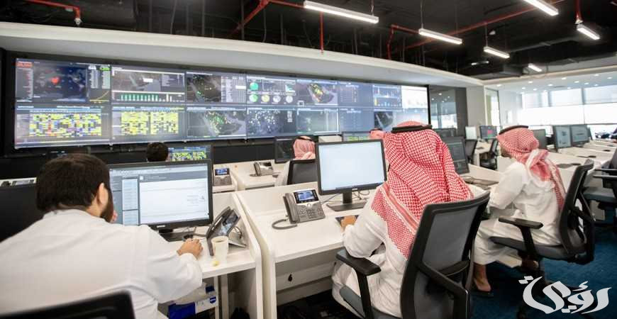 الذكاء الاصطناعي جنبًا إلى جنب مع الدفاع المدني بالمشاعر المقدسة
