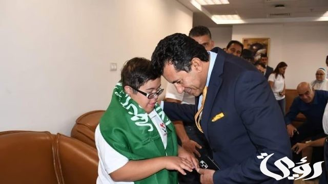 السباح "القصيبي" يستعدّ لعبور القنال الإنجليزي بلقاء مع وزير الشباب المصري السباح "القصيبي" يستعدّ لعبور القنال الإنجليزي بلقاء مع وزير الشباب المصري