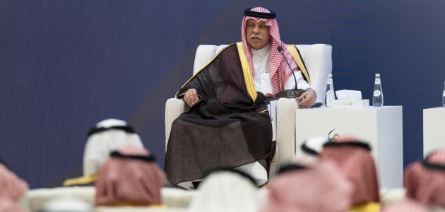 وزير التجارة السعودي يجتمع برجال وسيدات الأعمال بالمدينة المنورة لبحث تطور الأعمال 1 وزير التجارة يجتمع برجال وسيدات الأعمال بالمدينة المنورة لتطوير الأعمال