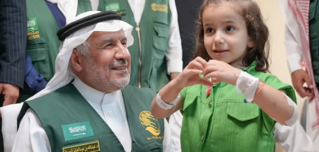 "الديوان الملكي" يطّلع على برامج "إغاثي الملك سلمان" المقدمة لمتضرّري الزلزال في سوريا وتركيا 1 "الربيعة" يطّلع على برامج "إغاثي الملك سلمان" المقدمة لمتضرّري الزلزال في سوريا وتركيا