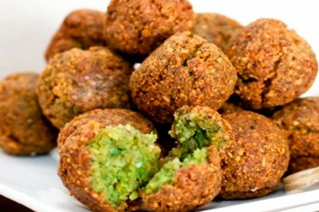 هل الفلافل مسموح في الكيتو أم ممنوعة هل الفلافل مسموح في الكيتو أم ممنوعة