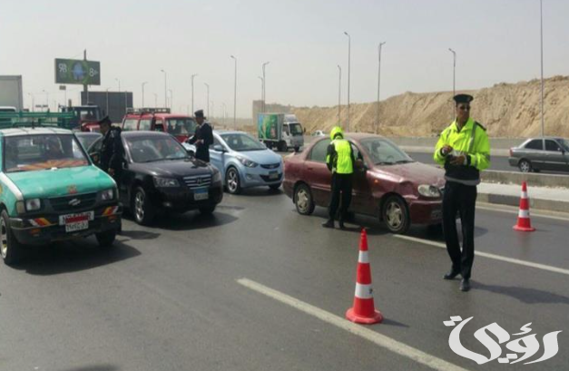 الشرطة تعلن خصم أربع نقاط مرورية للملتزمين بحملة "يوم بلا حوادث" الشرطة تعلن خصم أربع نقاط مرورية للملتزمين بحملة "يوم بلا حوادث"