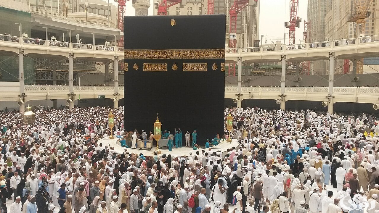 “وزارة السياحة” تحدد شروط وضوابط العمرة الجديدة وخطوات حجز تذاكر العمرة 1447