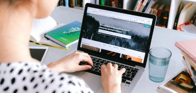 من لهم الحق في أداء الاختبارات عن بعد في السعودية 1 من لهم الحق في أداء الاختبارات عن بعد في السعودية؟.. التعليم ترد