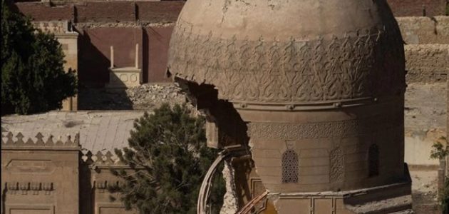 نقابة المهندسين المصرية تطالب بوقف هدم مقابر الإمام الشافعي 1 مصر: نقابة المهندسين تطالب بوقف هدم مقابر الإمام الشافعي