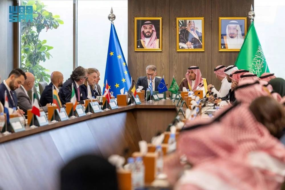 52 مليار دولار.. لتعزيز المكاسب والعلاقات الثنائية للتجارة الدولية لعام 2026