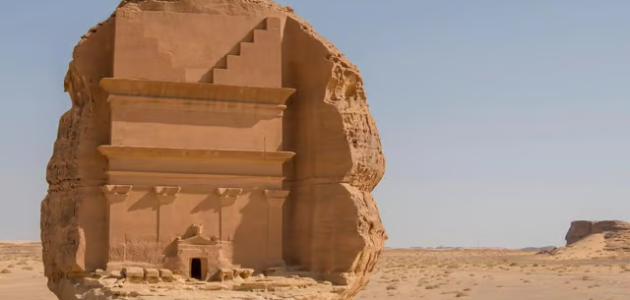 مخيم العُلا الشتوي.. تعرف على الدفء والطبيعة والتاريخ 1 مخيم العُلا الشتوي.. الدفء والطبيعة والتاريخ والدبلوماسية السعودية الرصينة