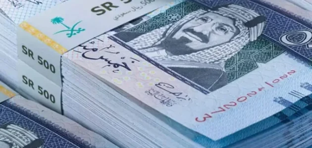 الساعة كم يصرف الضمان المطور بنك الرياض؟ 1 الساعة كم يصرف الضمان المطور بنك الرياض؟ وزارة الموارد البشرية تجيب