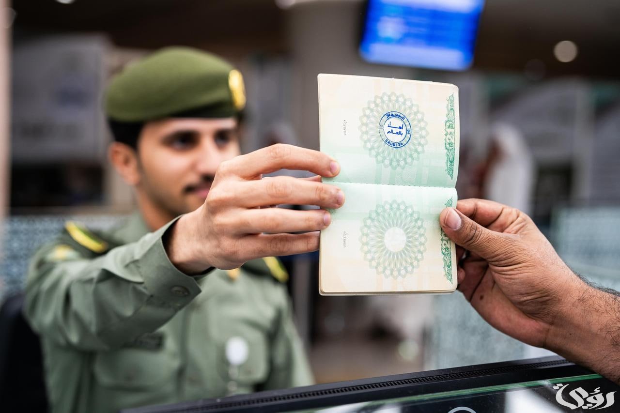 “السعودية تغيير ختم الدخول”.. الجوازات السعودية تعلن عن ختم جديد في المطارات بعد قبول استضافة كأس العالم