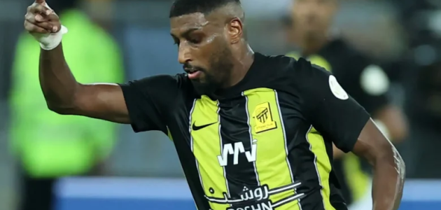 الاتحاد السعودي يبلغ احمد شراحيلي القرار النهائي بعد اقتراب عقده من النهاية 1 مشكلة شراحيلي والتجديد… العميد يبلغ اللاعب القرار النهائي بعد اقتراب عقده من النهاية
