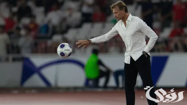 رينارد يشتكي إلى اتحاد كرة القدم السعودي من أوضاع بعض الاعبين