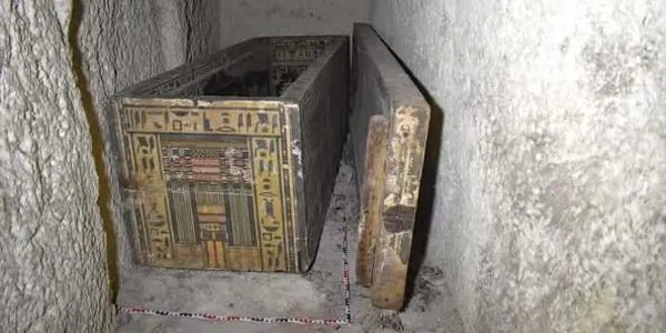 عالم ألماني يكشف أسرار مقبرة في أسيوط 1 أكثر من 4000 سنة | عالم ألماني يكشف أسرار مقبرة في أسيوط.. فريق الاكتشاف بجامعة برلين
