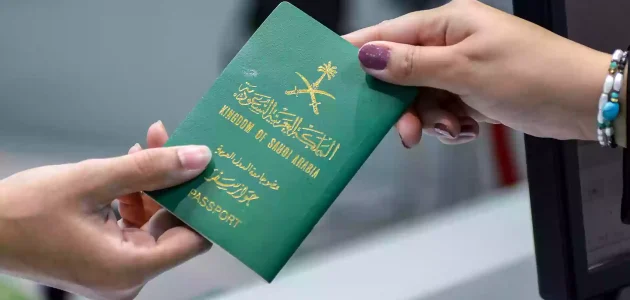 "تنبيه عاجل" | من الجوازات السعودية للمقيمين بشأن تأشيرة الزيارة المفردة والمتعددة 1 تنبيه هام وعاجل من الجوازات السعودية للمقيمين بشأن تأشيرة الزيارة المفردة والمتعددة