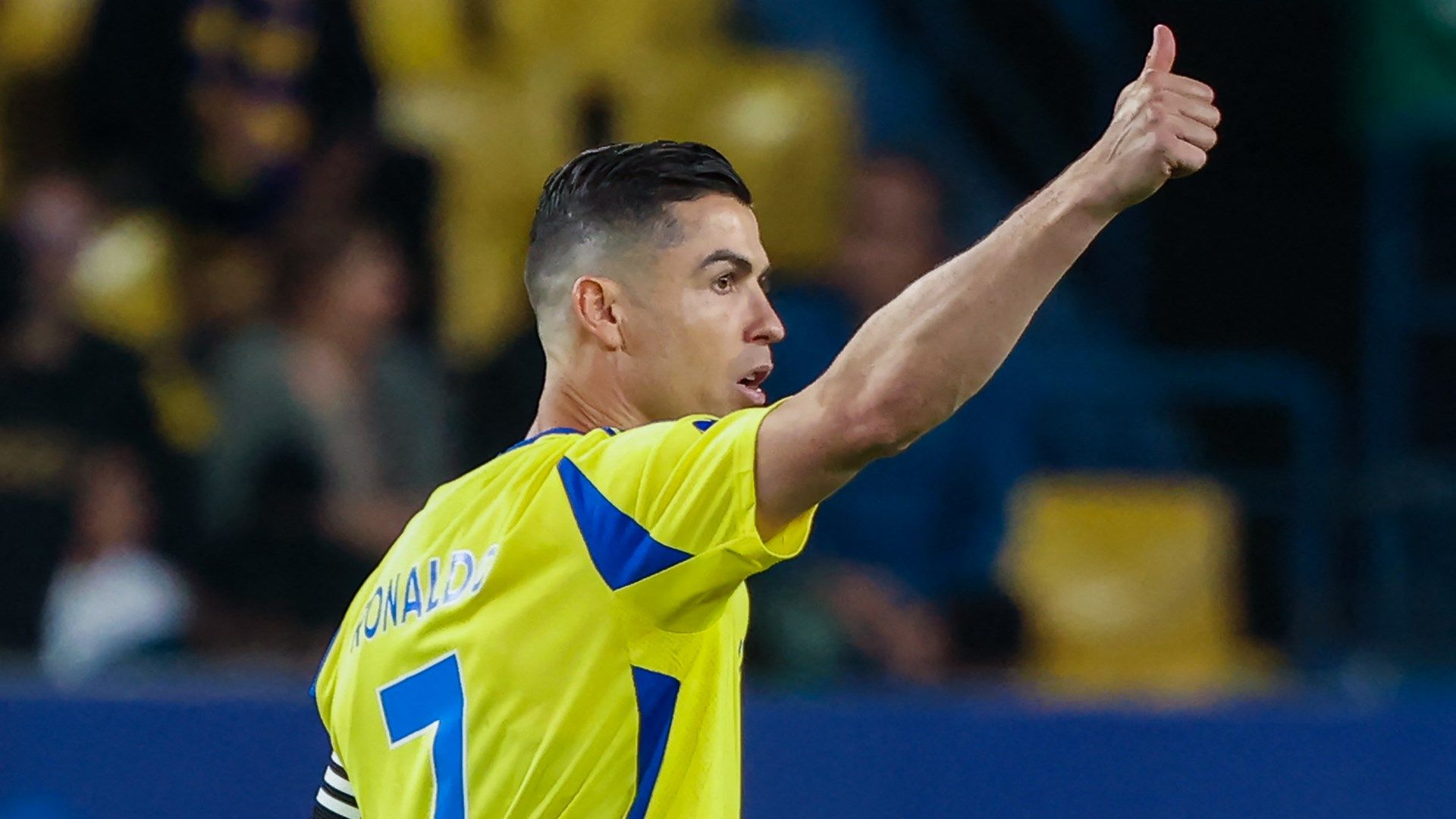 كريستيانو رونالدو يثير الحماس برده المفاجئ على مفاوضات نجم النصر السابق للانضمام إليه! 5 كريستيانو رونالدو يثير الحماس برده المفاجئ على مفاوضات نجم النصر السابق للانضمام إليه!