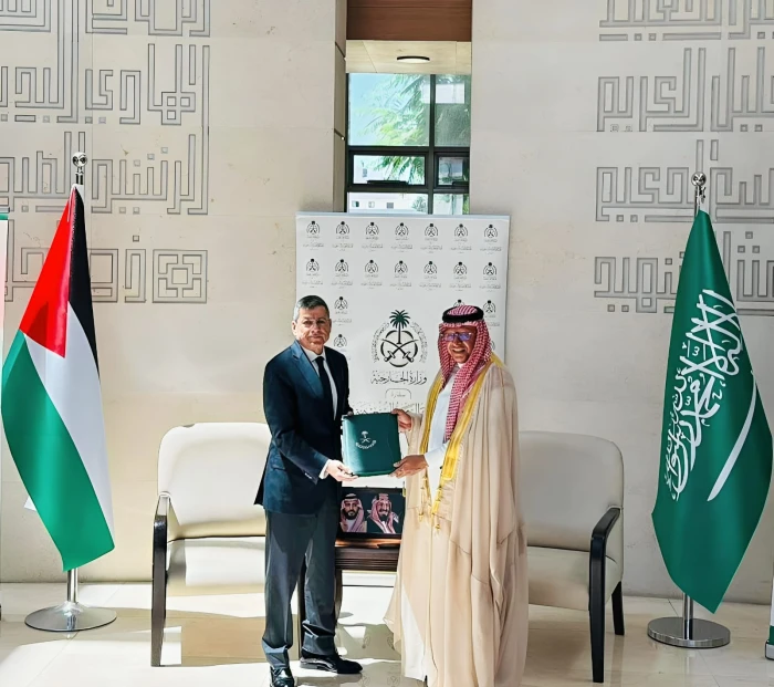 السعودية تقدم دعمًا ماليًا جديدًا لفلسطين بقيمة 30 مليون دولار: خطوة تاريخية تعزز العلاقات بين البلدين