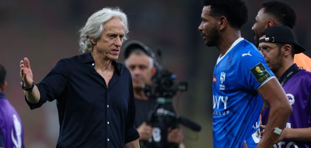 <p><strong>"الهلال يتعرض لضربة قاسية من إنتر: جورج جيسوس يحقق انتصارًا مفاجئًا!"</strong></p> 1 "الهلال يتعرض لضربة قاسية من إنتر: جورج جيسوس يحقق انتصارًا مفاجئًا!"