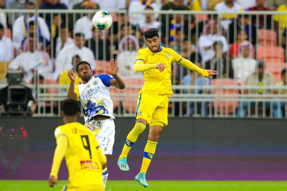 "مواجهات نارية في كأس السوبر السعودي: النصر يتحدى الاتحاد والقادسية يصطدم بالهلال!"