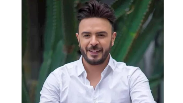 أحمد الشريف يفتتح حفلاته في السعودية غداً ضمن مهرجان 'نوستالجيا فورها': تجربة موسيقية لا تُفوّت! 5 أحمد الشريف يفتتح حفلاته في السعودية غداً ضمن مهرجان ‘نوستالجيا فورها’: تجربة موسيقية لا تُفوّت!