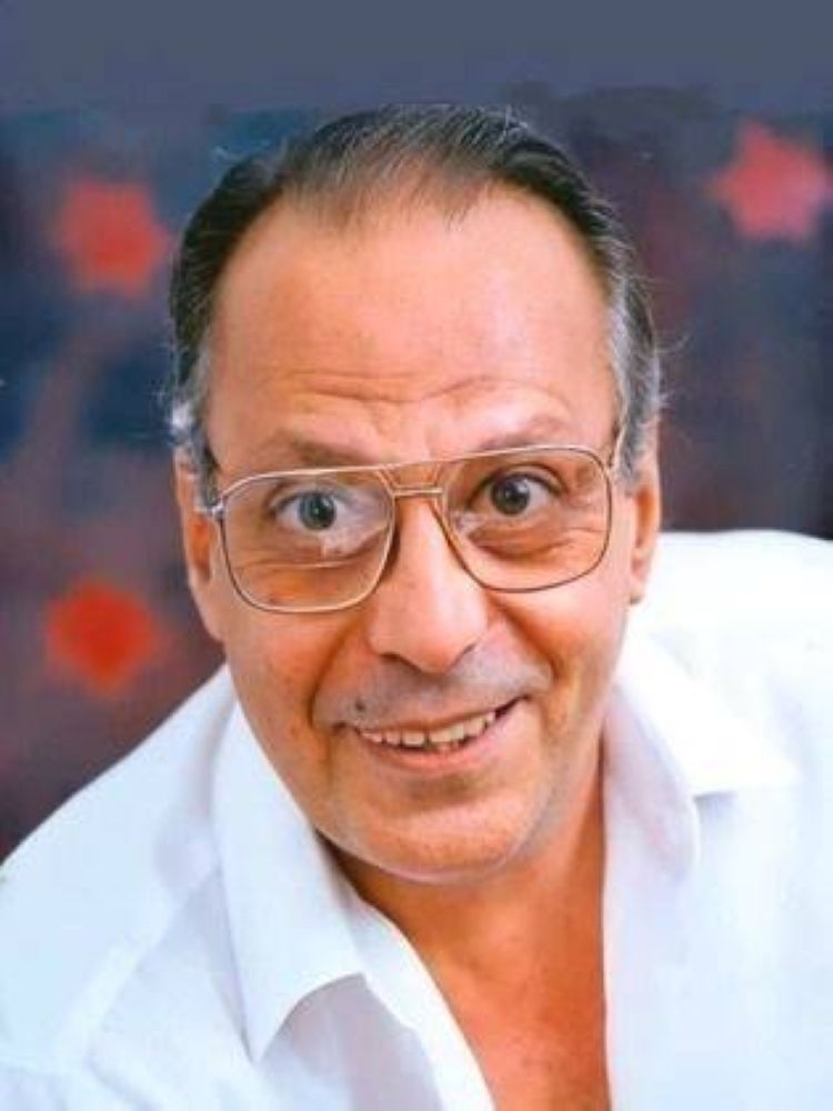 أسامة عباس يعلن اعتزاله التمثيل نهائياً: سعيد بحياتي بعيداً عن الأضواء!
