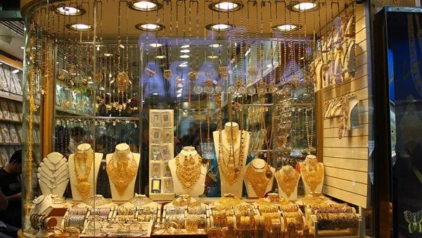 أسعار الذهب في السعودية: تحديثات الأربعاء الحالي وأبرز التوقعات 5 أسعار الذهب في السعودية: تحديثات الأربعاء الحالي وأبرز التوقعات